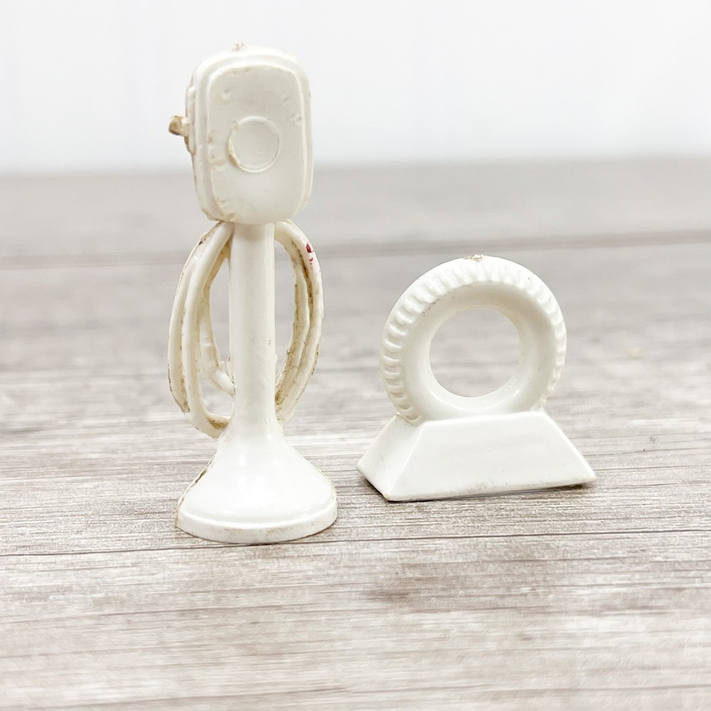 VINTAGE MARX HI TEST SERVICE STATION AIR PUMP and Tire